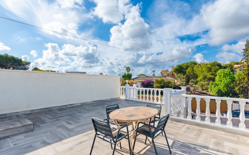 Herverkoop - Villa -
Torrevieja - Los Balcones