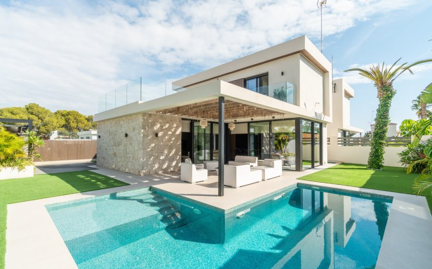 Herverkoop - Villa -
Torrevieja - Los Balcones