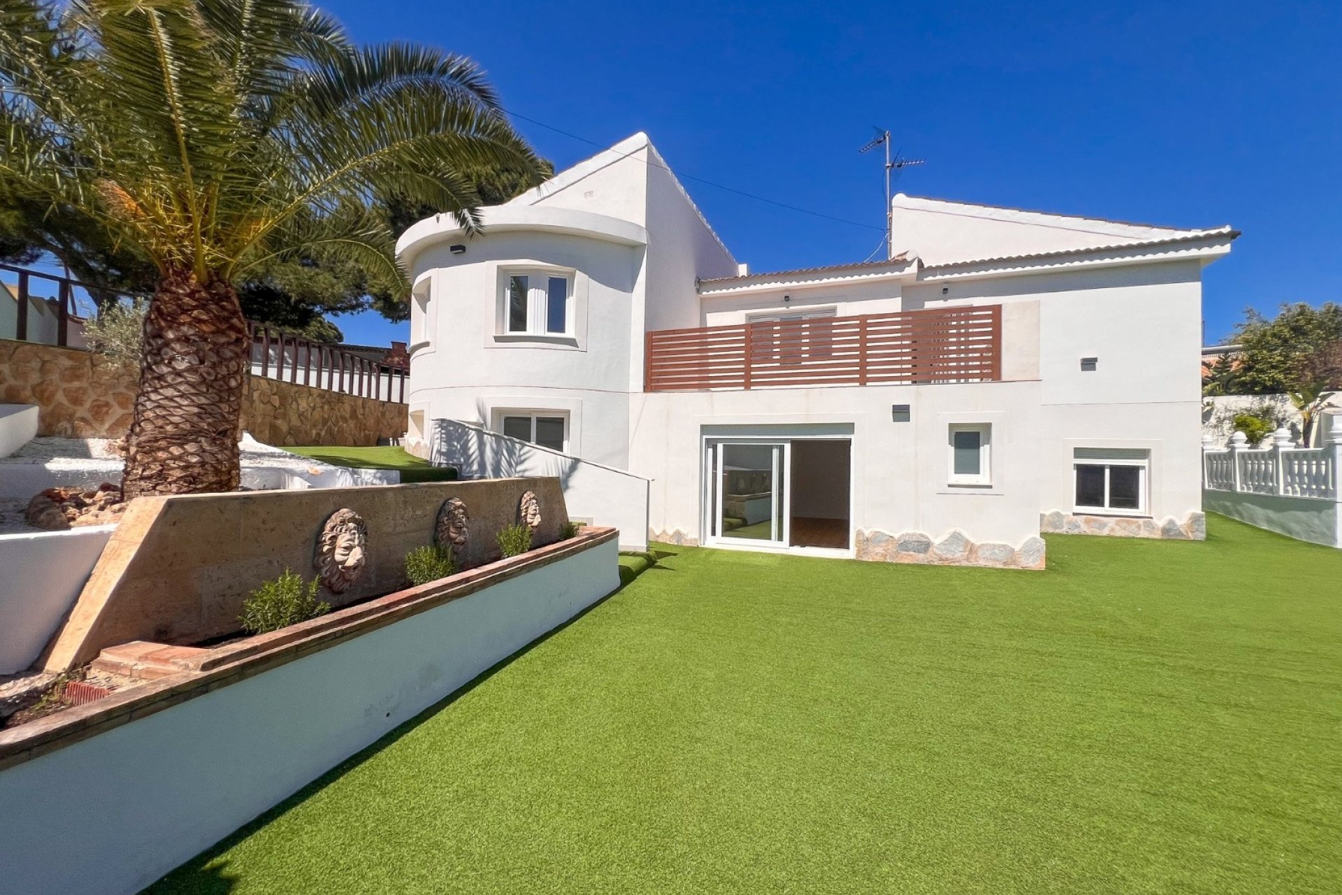 Herverkoop - Villa -
Torrevieja - Los Balcones