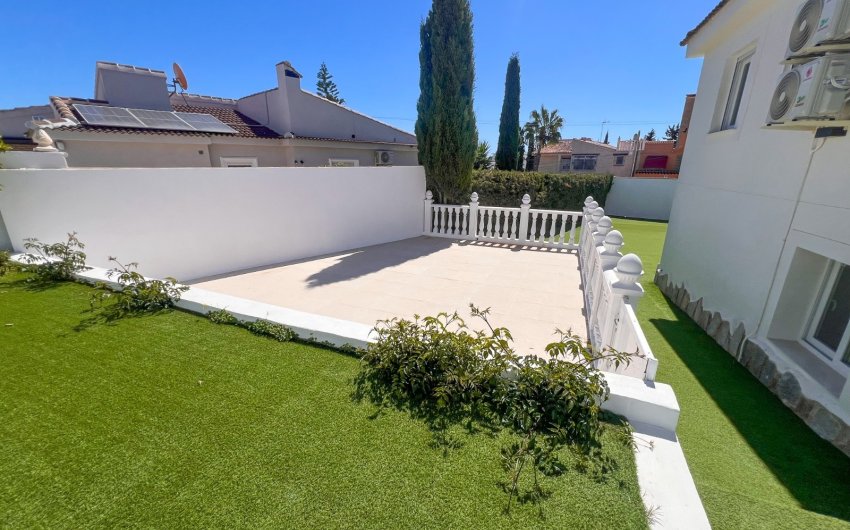 Herverkoop - Villa -
Torrevieja - Los Balcones