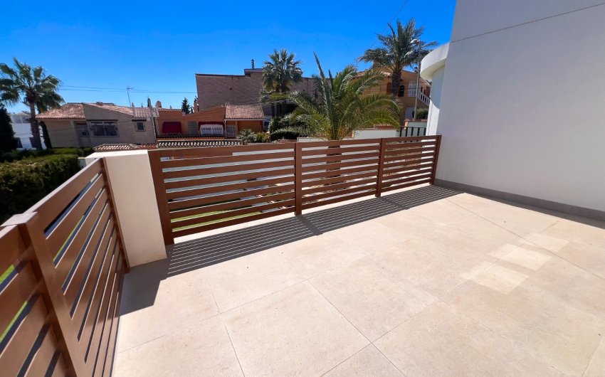 Herverkoop - Villa -
Torrevieja - Los Balcones