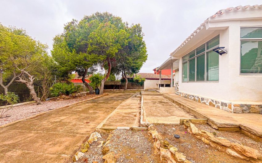 Herverkoop - Villa -
Torrevieja - Los Balcones