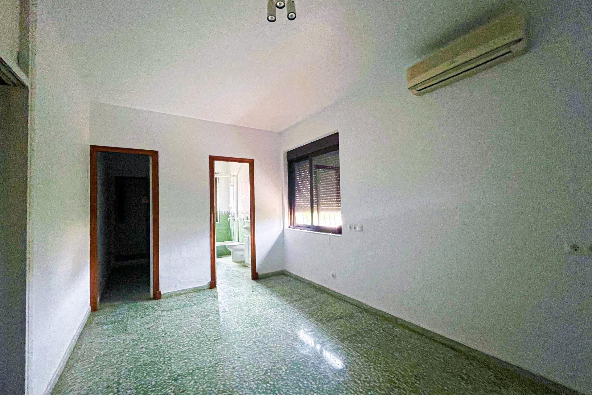 Herverkoop - Villa -
Torrevieja - Los Balcones