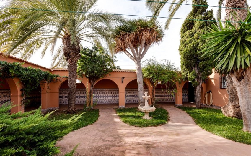 Herverkoop - Villa -
Torrevieja - San Luis