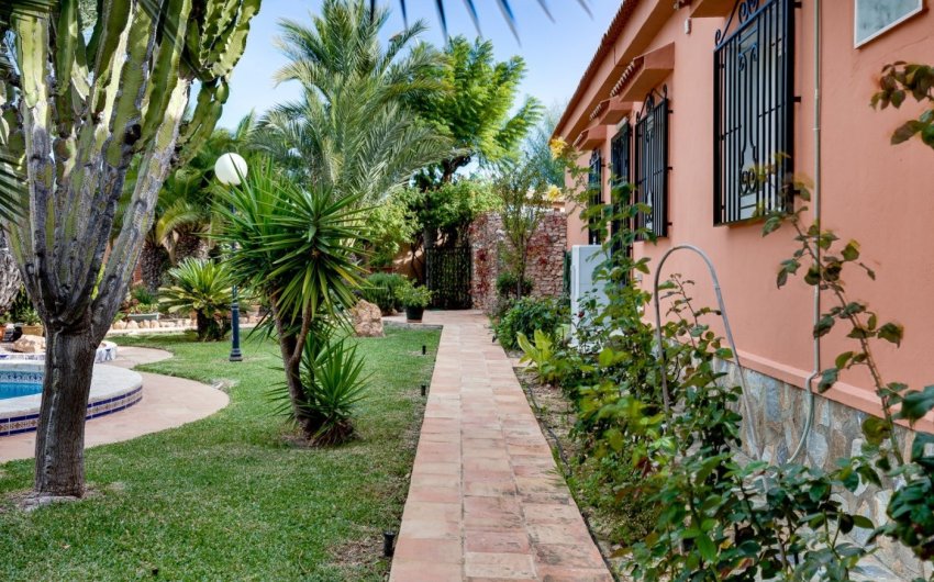 Herverkoop - Villa -
Torrevieja - San Luis
