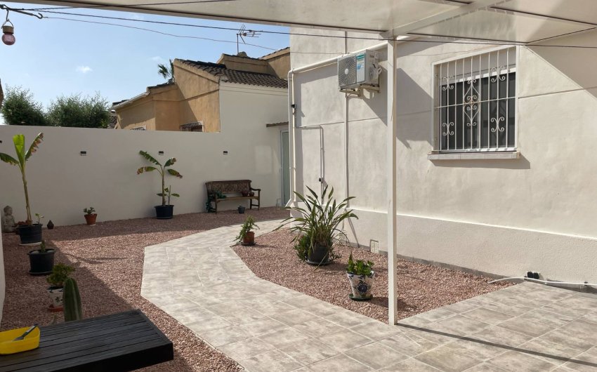 Herverkoop - Villa -
Torrevieja - San Luis