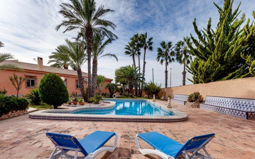 Herverkoop - Villa -
Torrevieja - San Luis