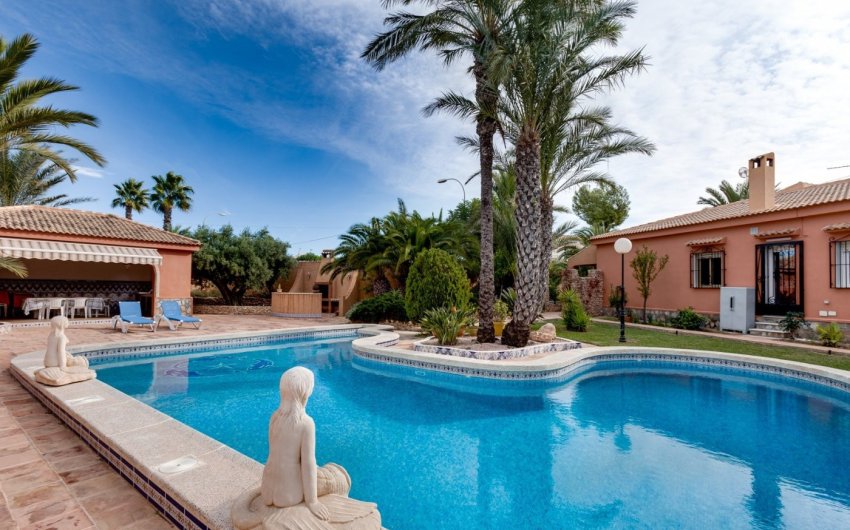 Herverkoop - Villa -
Torrevieja - San Luis