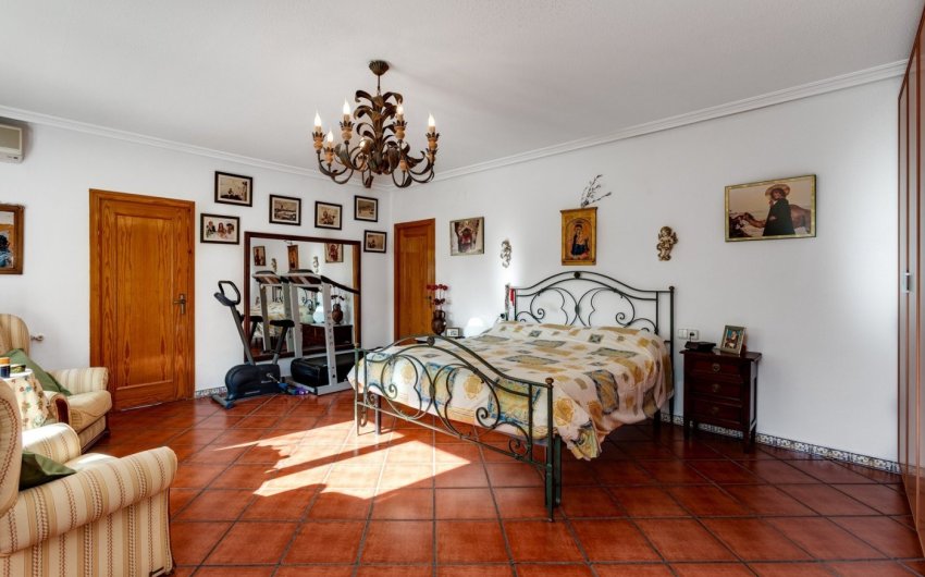 Herverkoop - Villa -
Torrevieja - San Luis