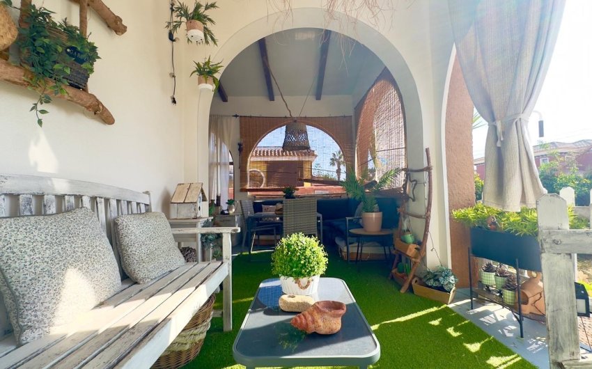 Herverkoop - Villa -
Torrevieja - Torreblanca