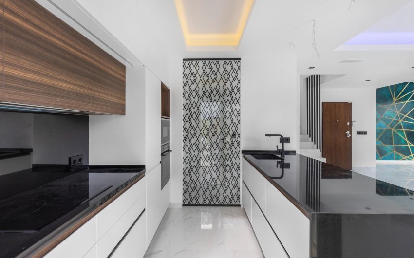 Herverkoop - Villa -
Torrevieja - Torreta Florida