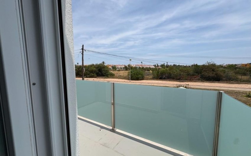 Herverkoop - Villa -
Torrevieja - Torreta Florida