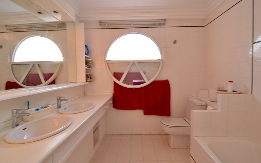 Herverkoop - Villa -
Torrevieja - Torreta