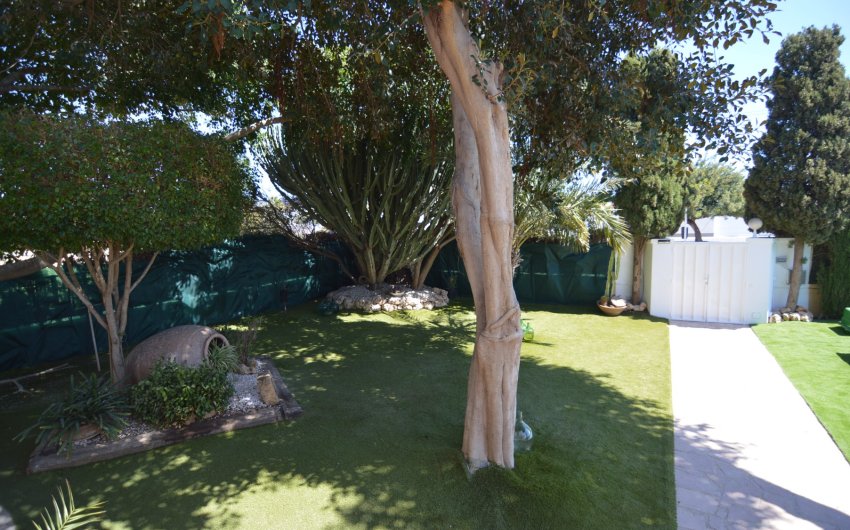 Herverkoop - Villa -
Torrevieja - Torreta