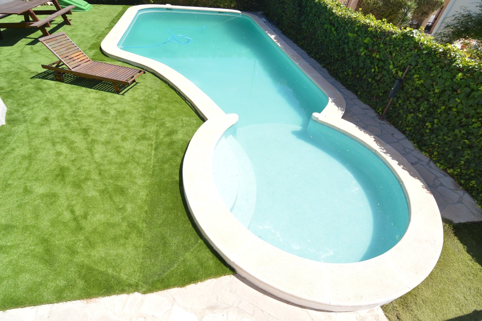 Herverkoop - Villa -
Torrevieja - Torreta