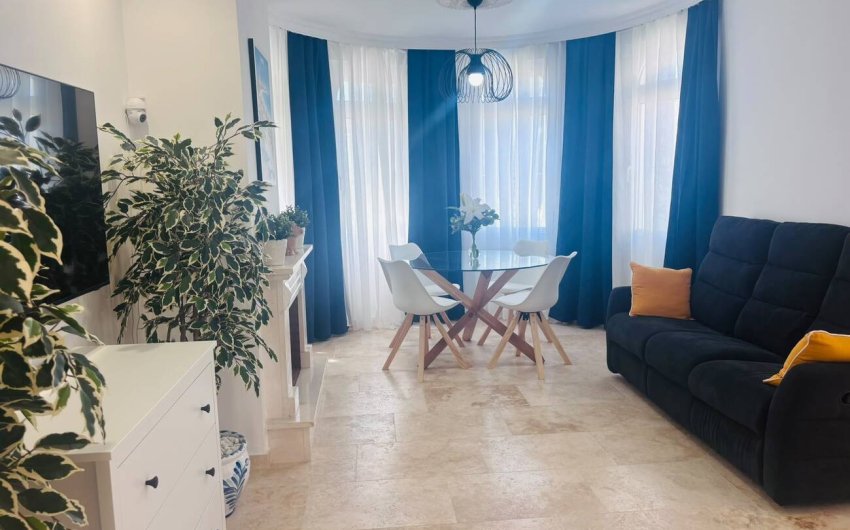 Herverkoop - Villa -
Villamartin - Costa Blanca