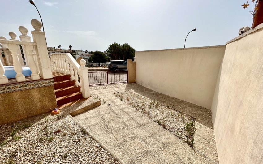 Herverkoop - Villa -
Villamartin - Costa Blanca