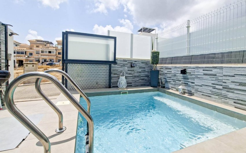 Herverkoop - Villa -
Villamartin - Costa Blanca