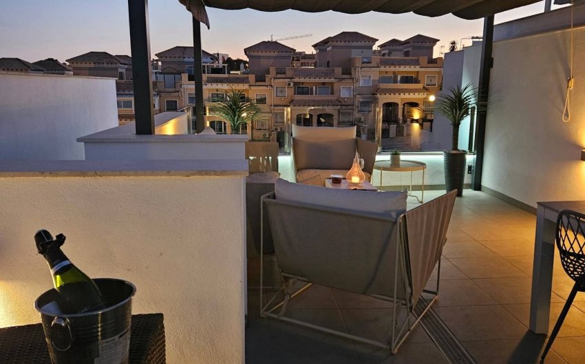 Herverkoop - Villa -
Villamartin - Costa Blanca