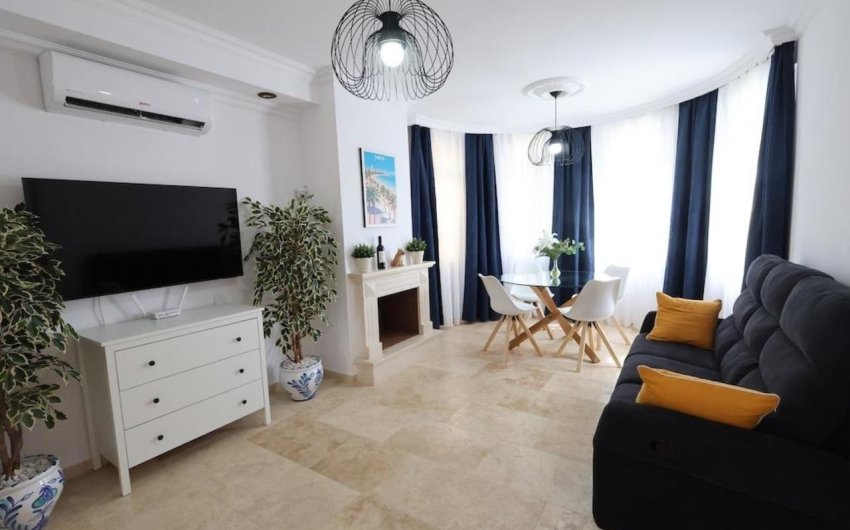 Herverkoop - Villa -
Villamartin - Costa Blanca