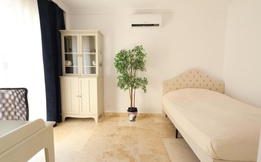 Herverkoop - Villa -
Villamartin - Costa Blanca