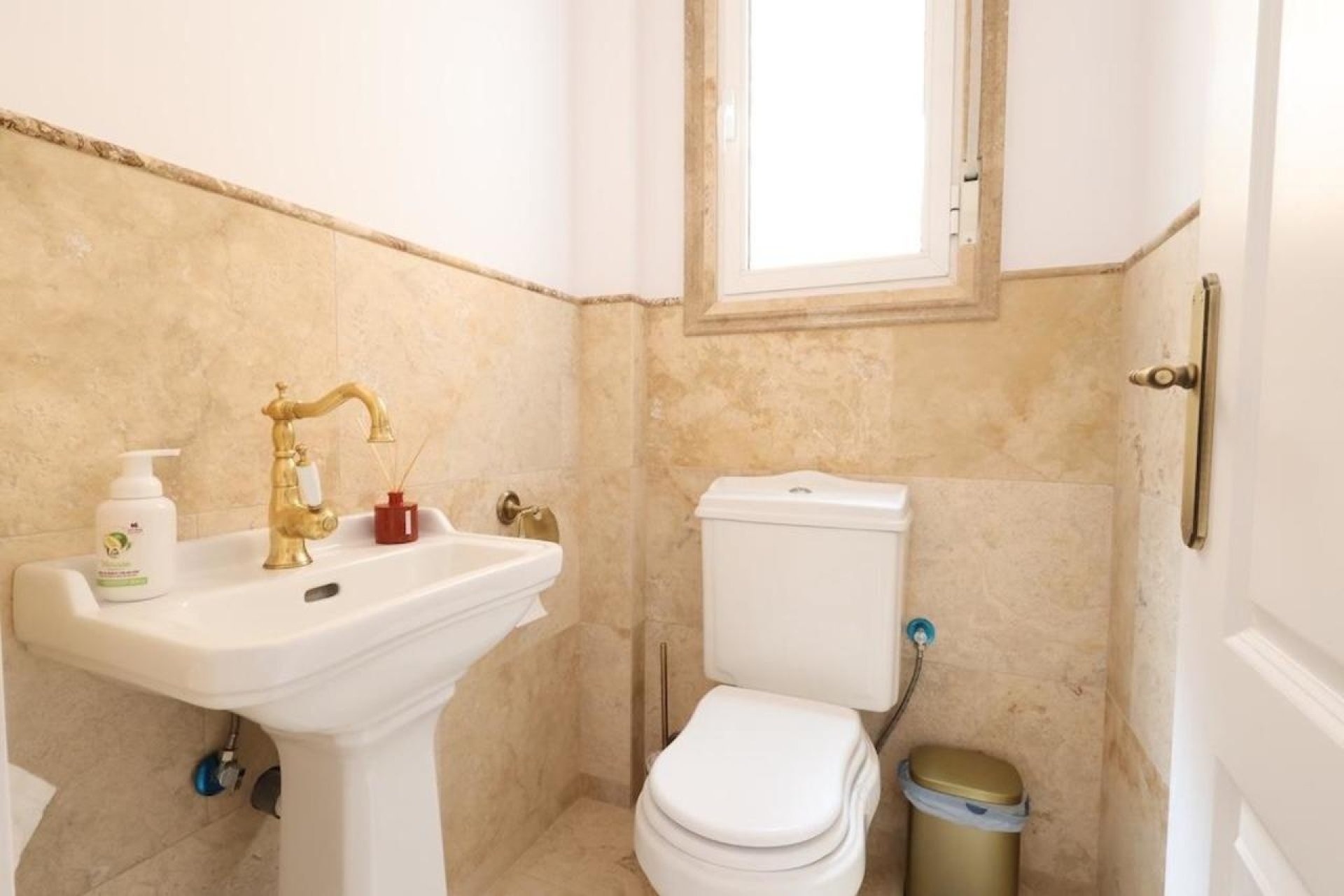 Herverkoop - Villa -
Villamartin - Costa Blanca