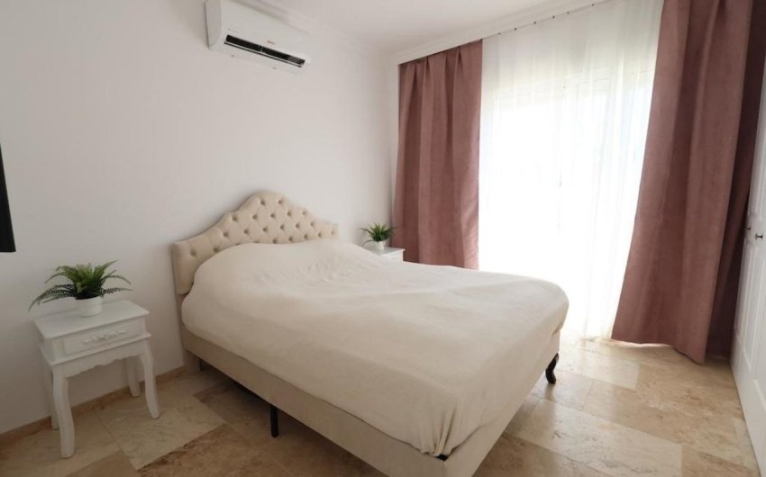 Herverkoop - Villa -
Villamartin - Costa Blanca