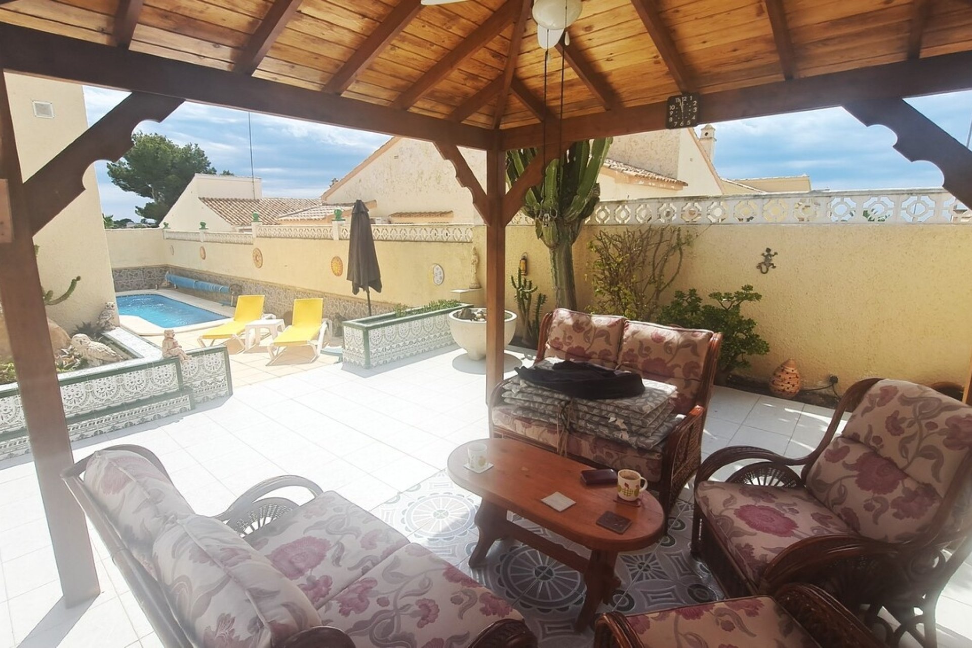 Herverkoop - Villa -
Villamartin - Costa Blanca