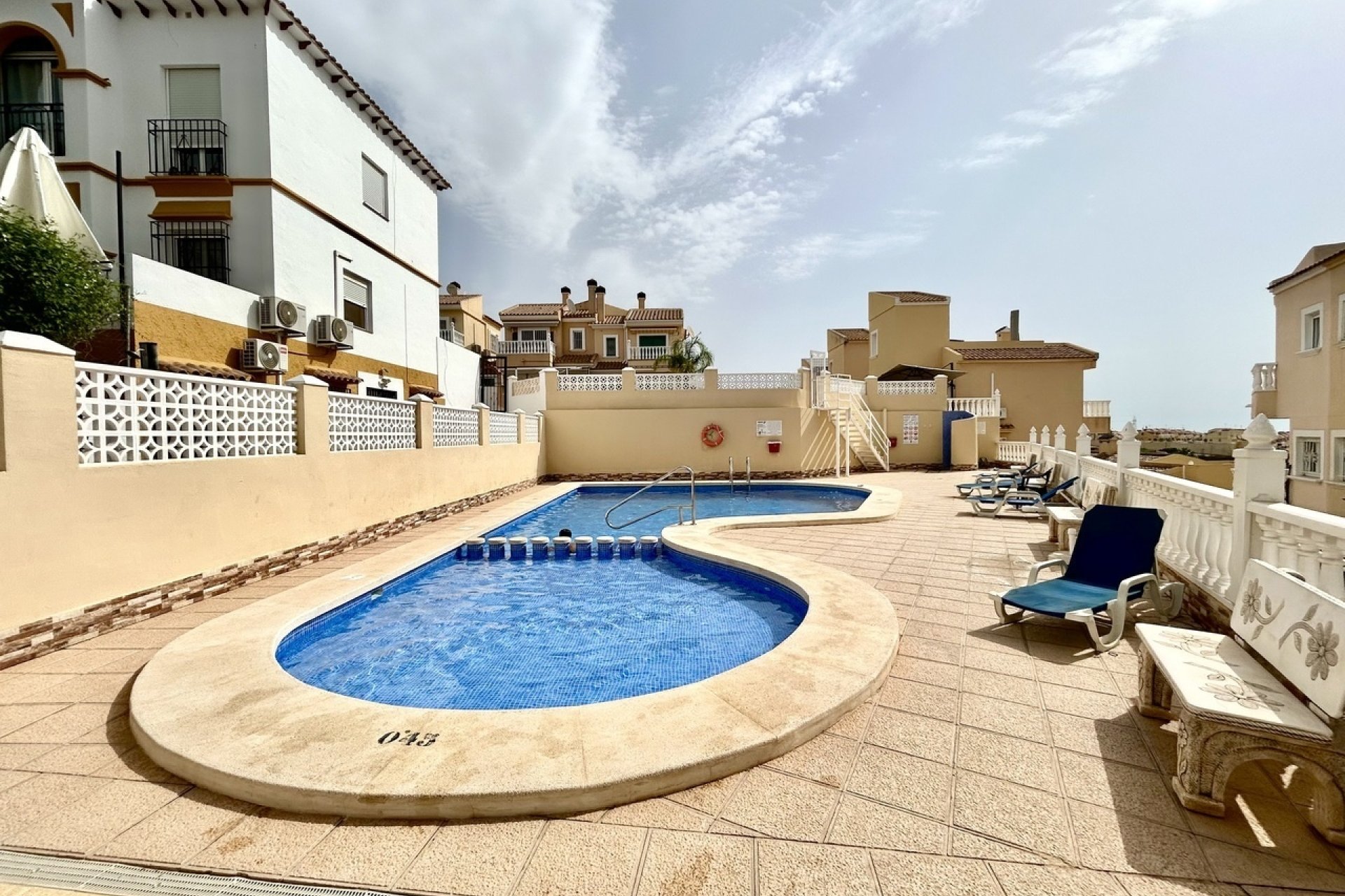 Herverkoop - Villa -
Villamartin - Costa Blanca