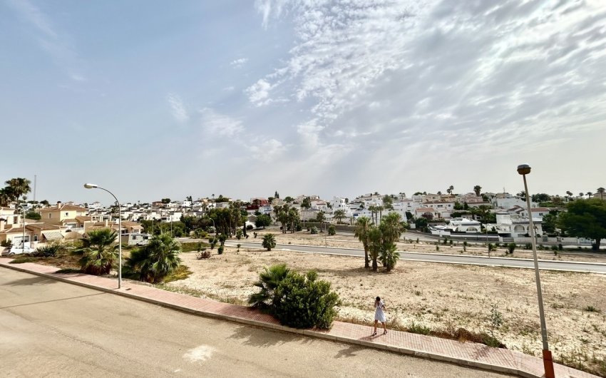 Herverkoop - Villa -
Villamartin - Costa Blanca