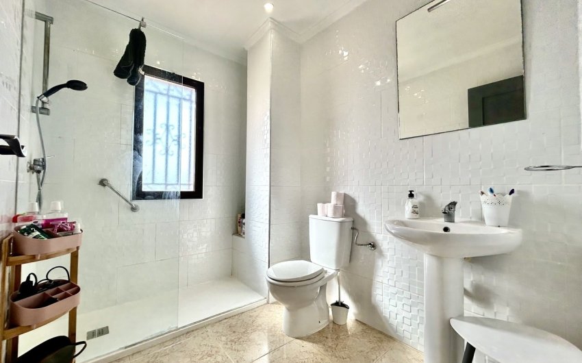 Herverkoop - Villa -
Villamartin - Costa Blanca