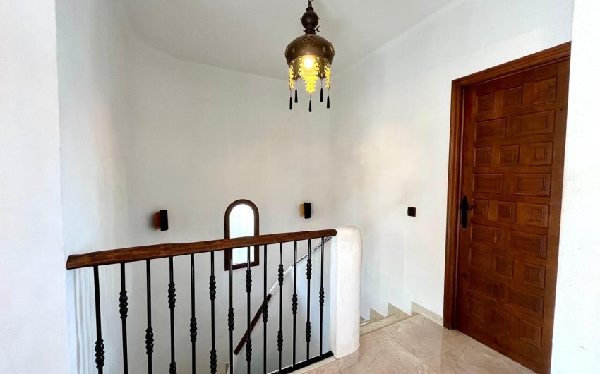 Herverkoop - Villa -
Villamartin - Costa Blanca