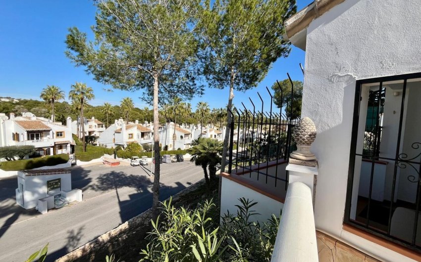 Herverkoop - Villa -
Villamartin - Costa Blanca