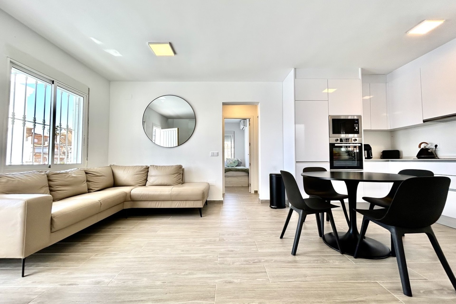 Herverkoop - Villa -
Villamartin - Costa Blanca
