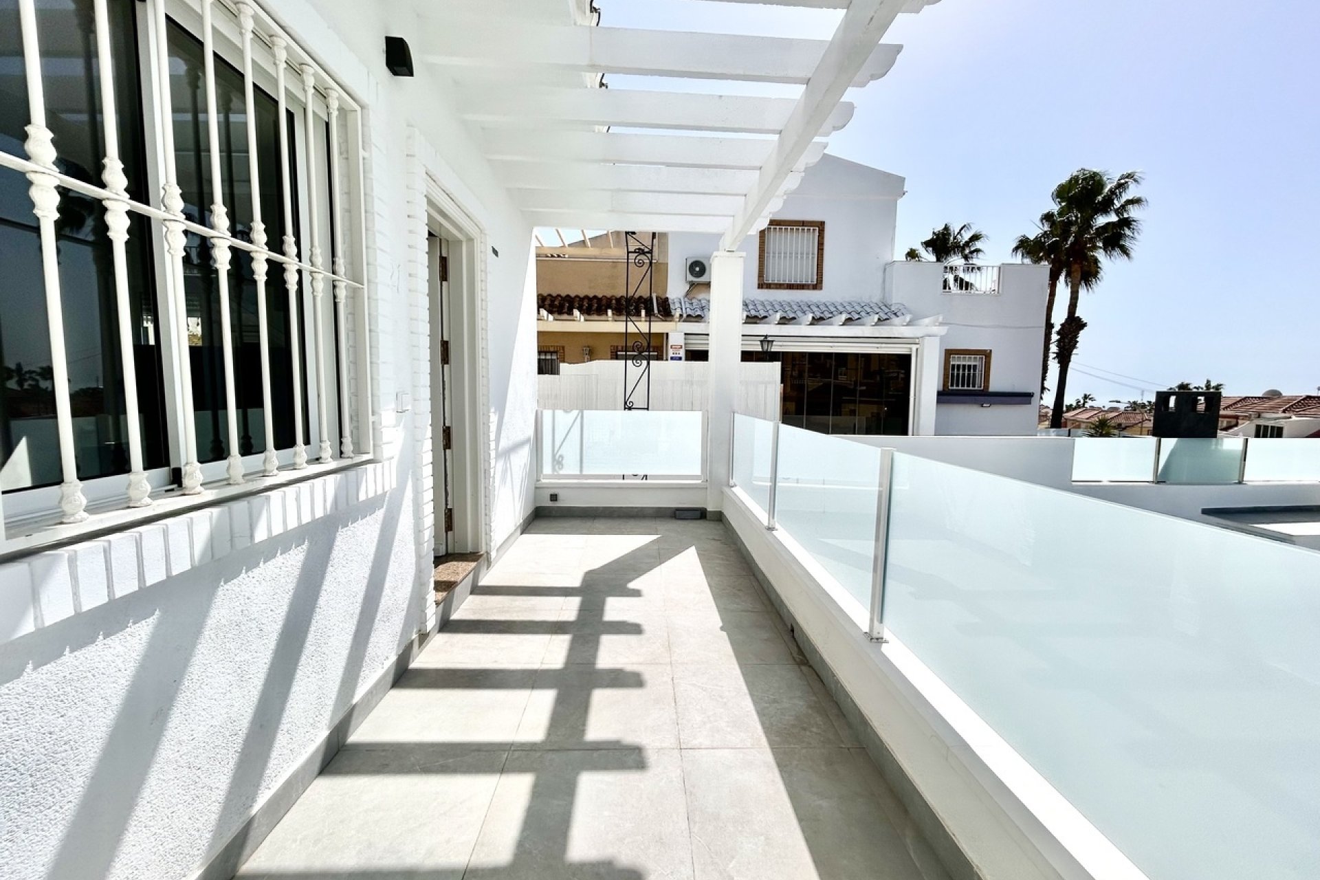 Herverkoop - Villa -
Villamartin - Costa Blanca
