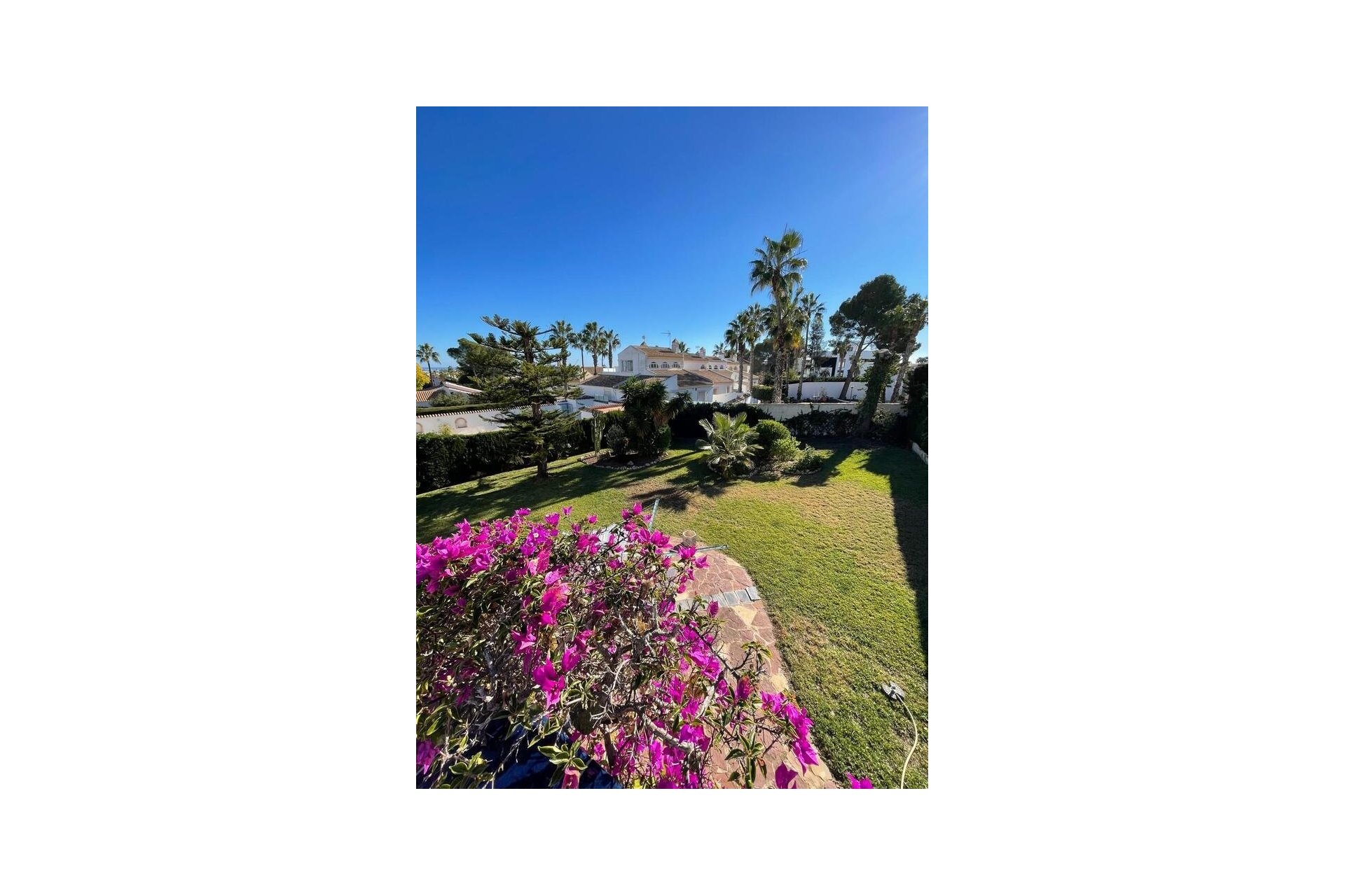 Herverkoop - Villa -
Villamartin - Costa Blanca
