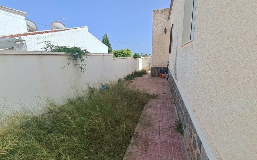 Herverkoop - Villa -
Villamartin - Costa Blanca