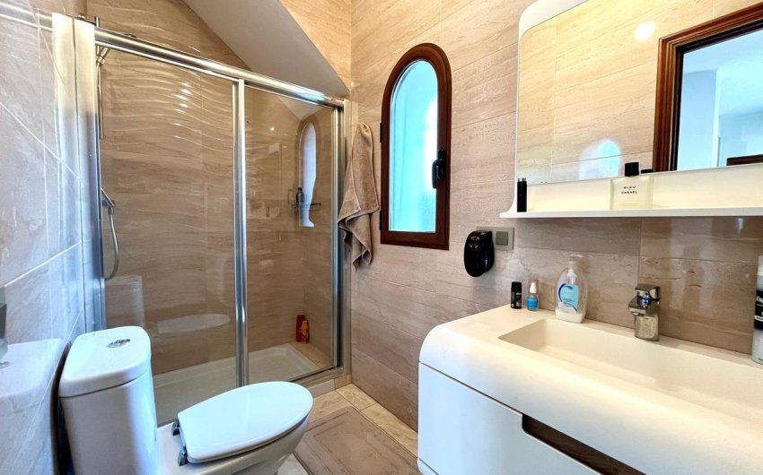 Herverkoop - Villa -
Villamartin - Costa Blanca