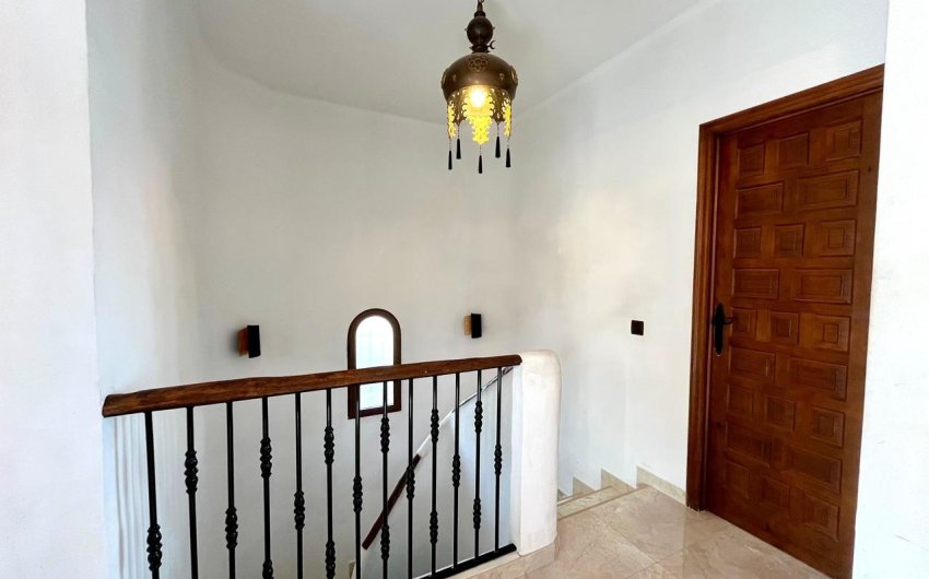 Herverkoop - Villa -
Villamartin - Costa Blanca