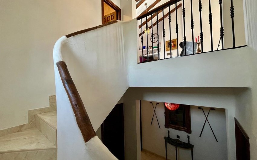 Herverkoop - Villa -
Villamartin - Costa Blanca