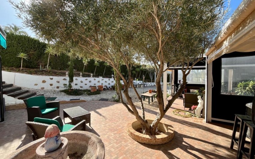 Herverkoop - Villa -
Villamartin - Costa Blanca