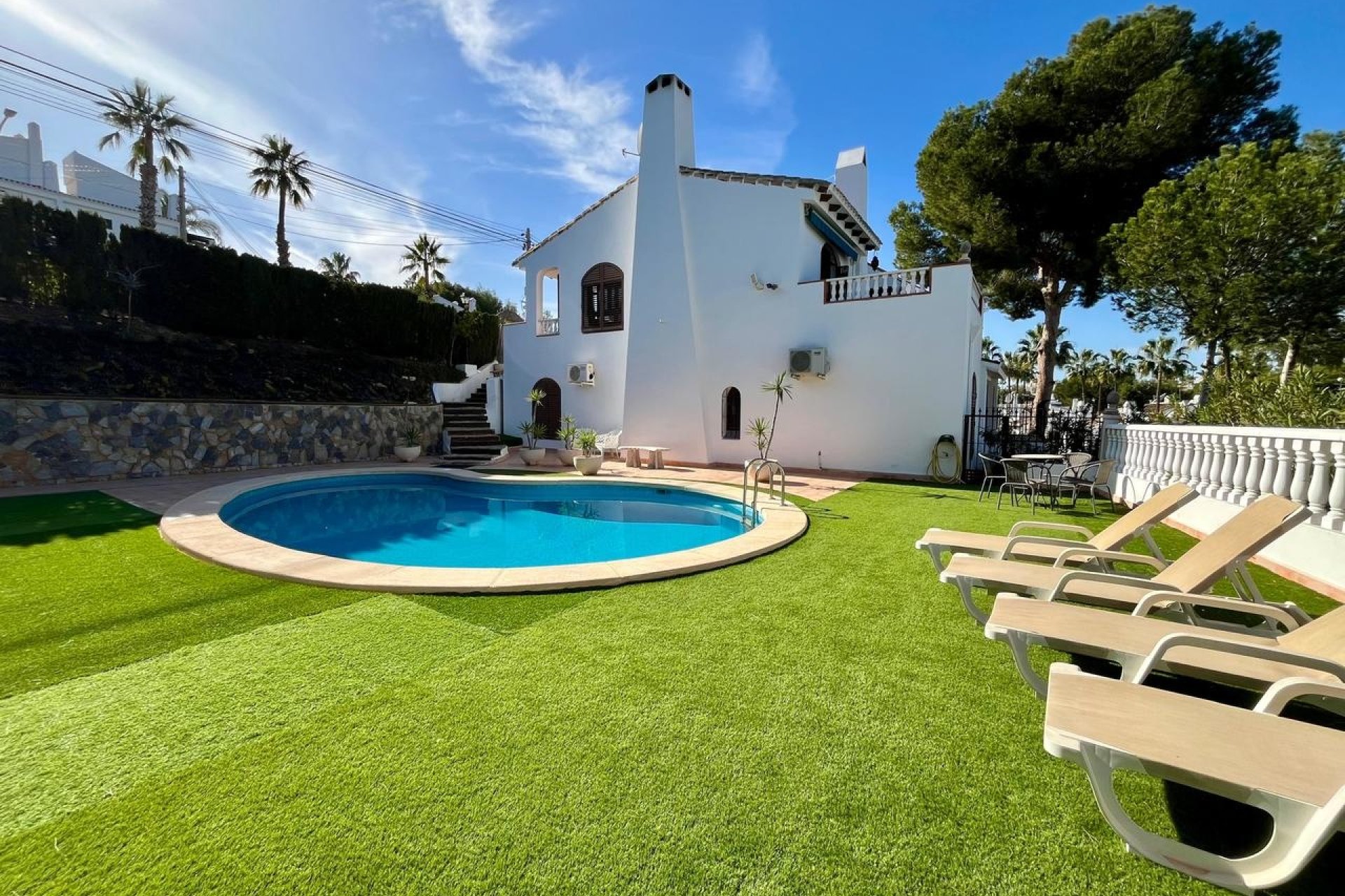 Herverkoop - Villa -
Villamartin - Costa Blanca