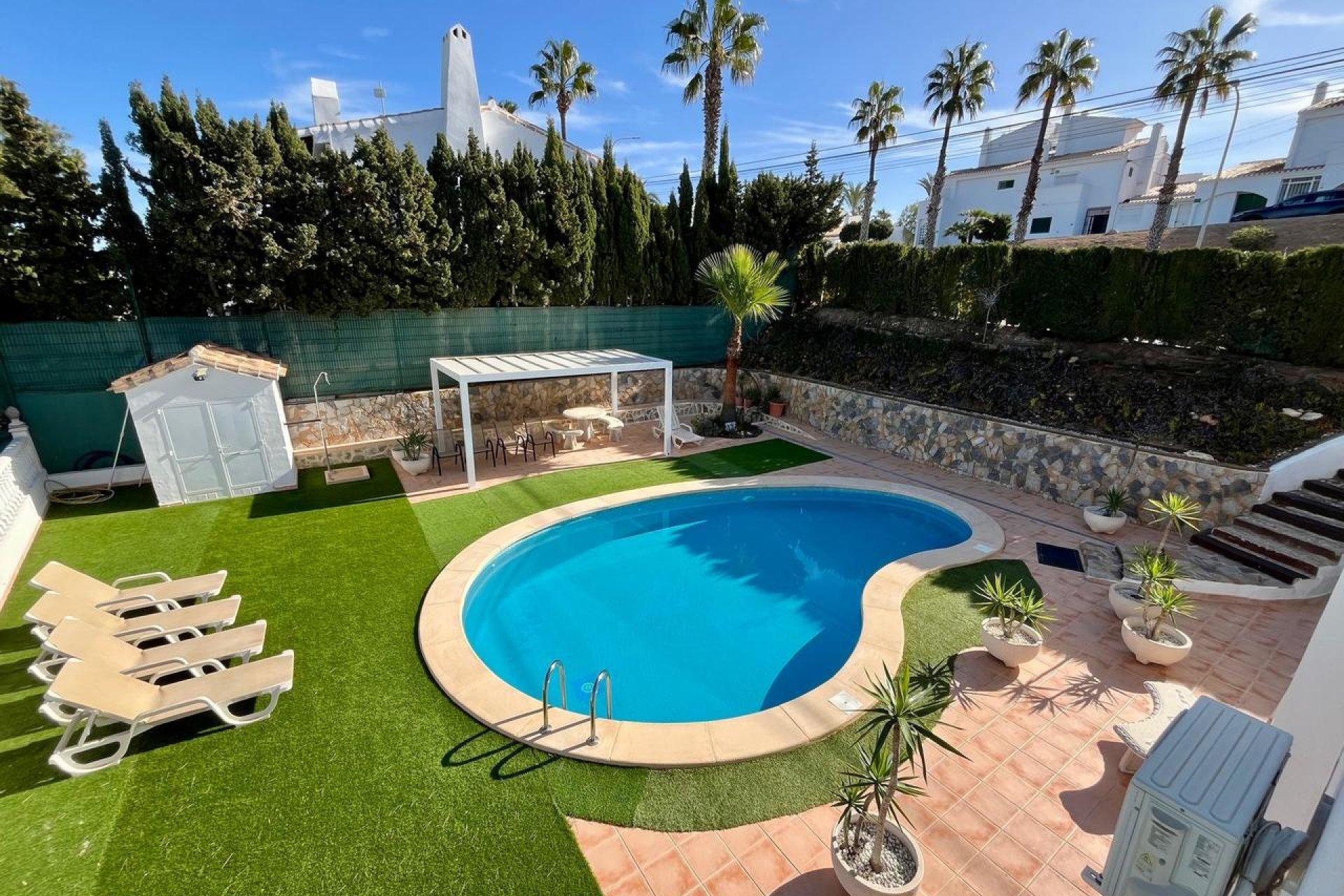 Herverkoop - Villa -
Villamartin - Costa Blanca