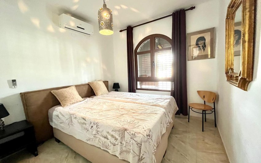 Herverkoop - Villa -
Villamartin - Costa Blanca