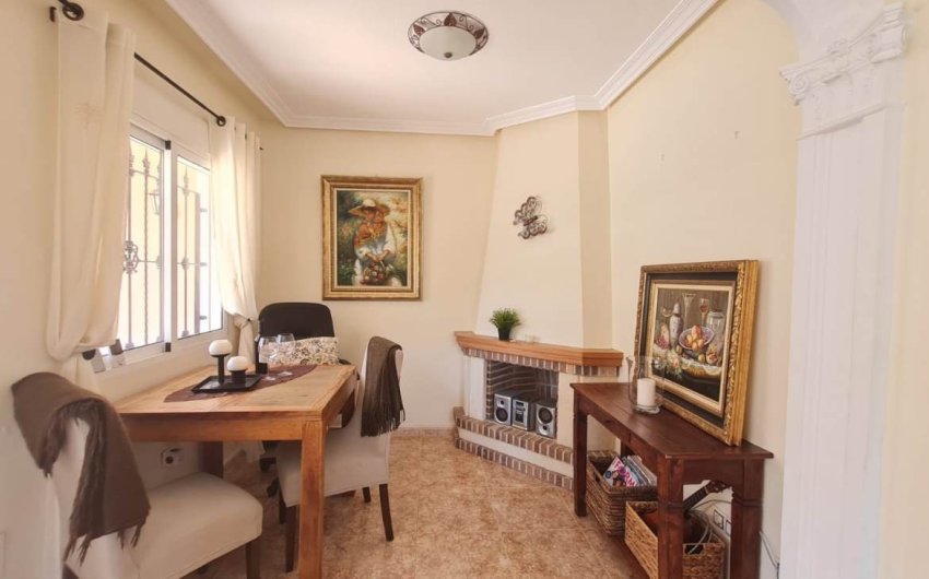 Herverkoop - Villa -
Villamartin - Costa Blanca