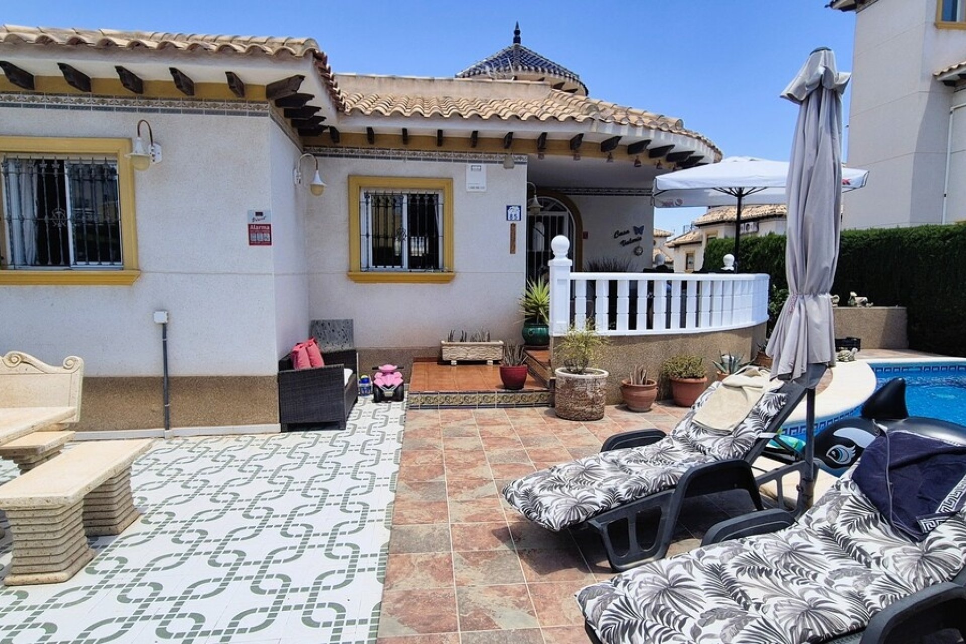 Herverkoop - Villa -
Villamartin - Costa Blanca