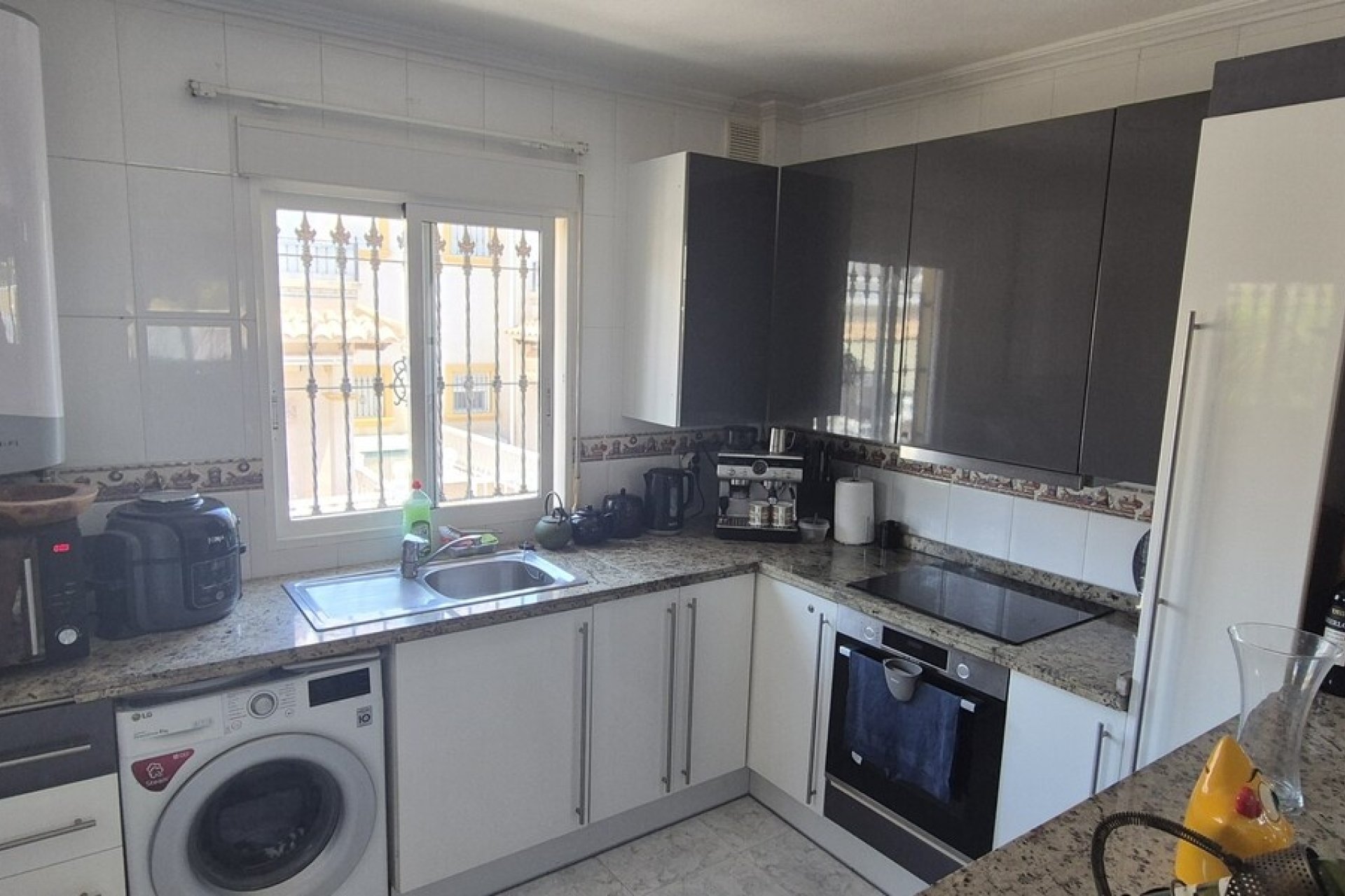 Herverkoop - Villa -
Villamartin - Costa Blanca