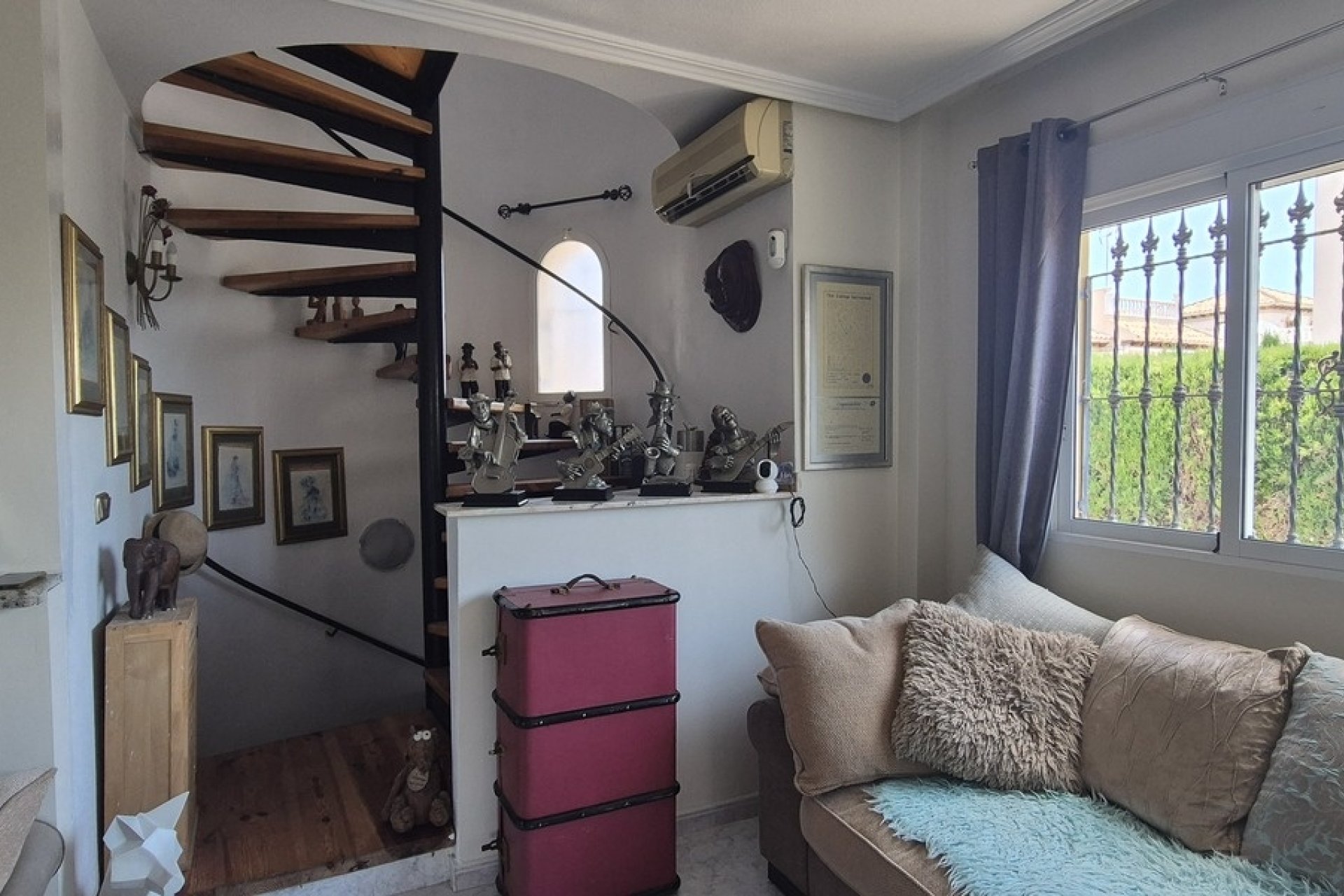 Herverkoop - Villa -
Villamartin - Costa Blanca