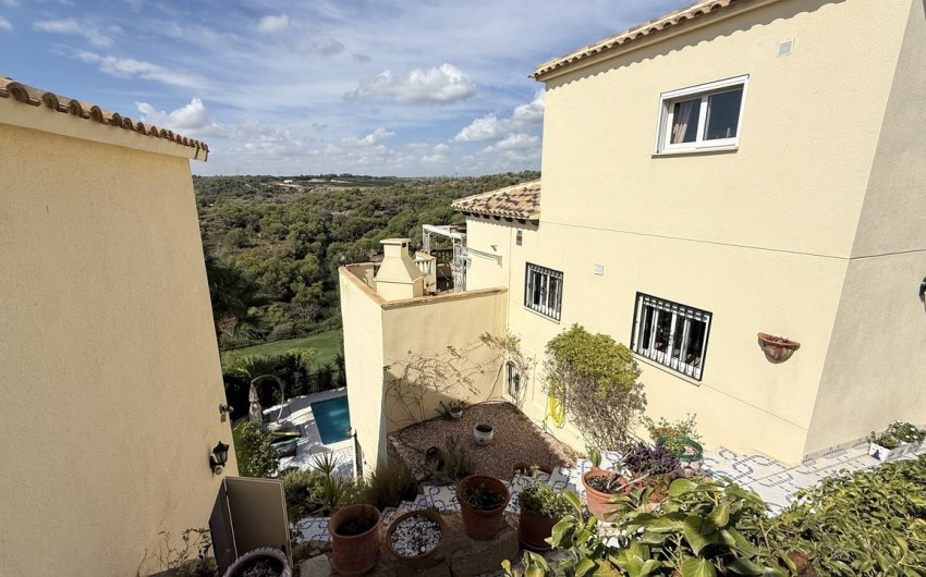 Herverkoop - Villa -
Villamartin - Costa Blanca