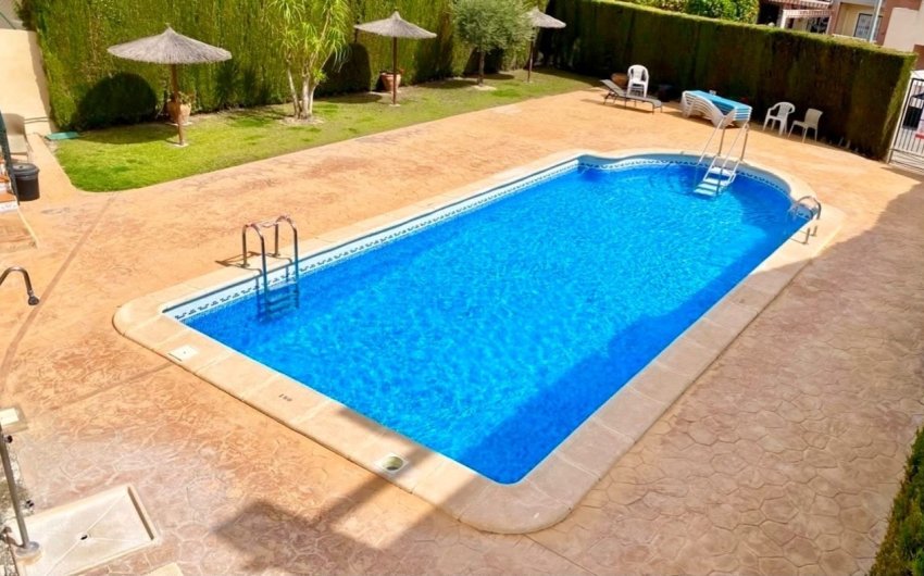 Herverkoop - Villa -
Villamartin - Costa Blanca